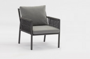 Reasonable price China Outdoor Black Genuine Leather Dining Chair
