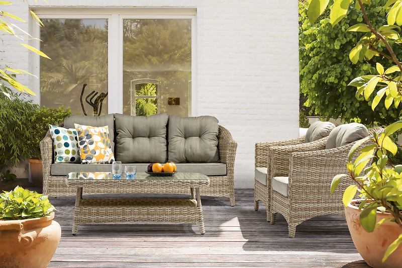 Garden Furniture Classical CHARLESTON Alum. Wicker Lounge 4pcs Set Featured Image