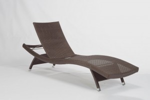 Outdoor Furniture Manufacture LOAND Alum. Wicker Sun Lounger With Cushion And Foldable  Legs